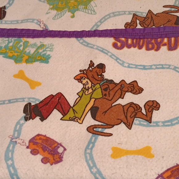 Scooby Doo 1999 blanket for full size bed. - Picture 8 of 11